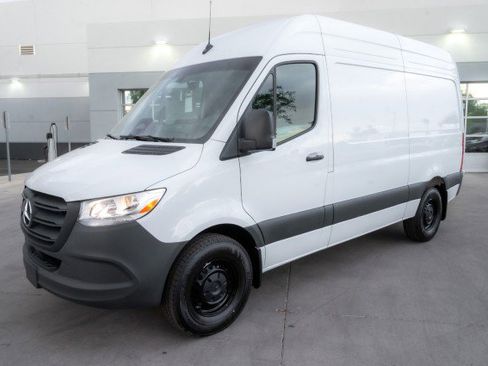 New 2025 Mercedes-Benz Sprinter 2500 image 1
