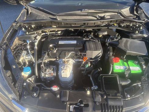 Used 2015 Honda Accord Sport image 31