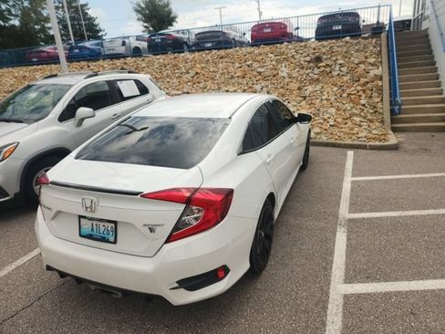 Used 2021 Honda Civic Sport image 9