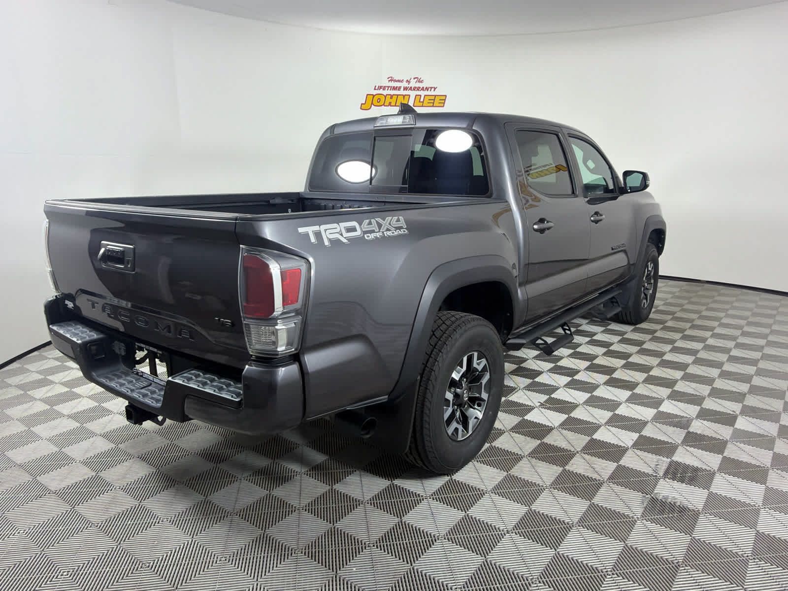 Used 2021 Toyota Tacoma TRD Off-Road w/ Technology Package AWD/4WD image 6