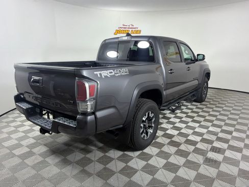 Used 2021 Toyota Tacoma TRD Off-Road w/ Technology Package AWD/4WD image 6