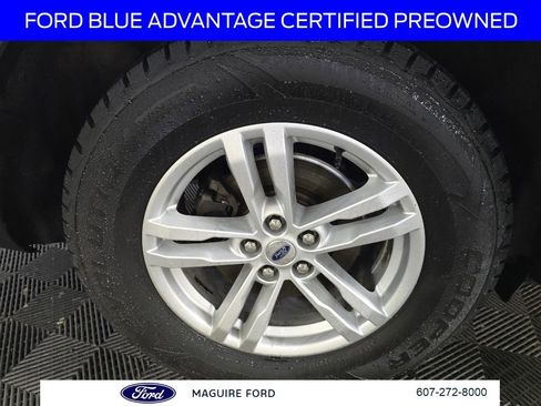 Used 2020 Ford Explorer XLT w/ Equipment Group 202A AWD/4WD image 17