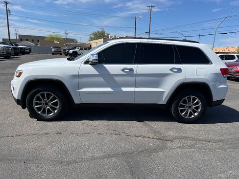 Used 2014 Jeep Grand Cherokee Limited w/ Luxury Group II RWD image 9