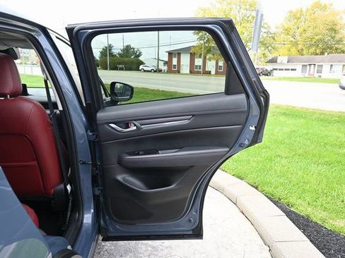 Used 2023 MAZDA CX-5 Carbon Edition image 20