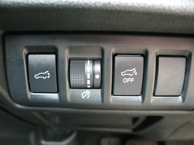 Used 2022 Subaru Outback Premium AWD/4WD image 16