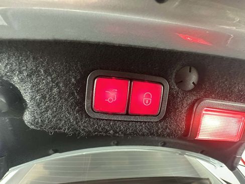 Used 2020 Mercedes-Benz C 300 Sedan image 20