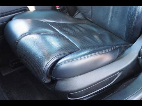 Used 2019 Lincoln Continental Select image 19