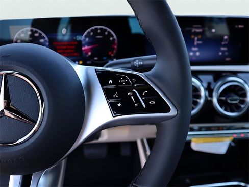 New 2026 Mercedes-Benz CLA 250 4MATIC image 34