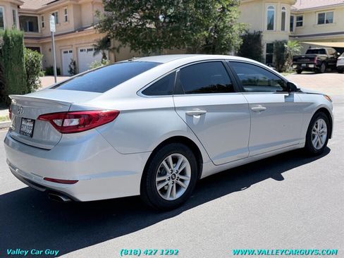 Used 2017 Hyundai Sonata SE FWD image 4