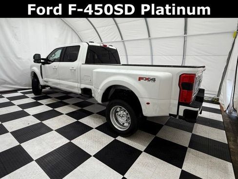 Used 2026 Ford F450 Platinum w/ FX4 Off-Road Package image 2