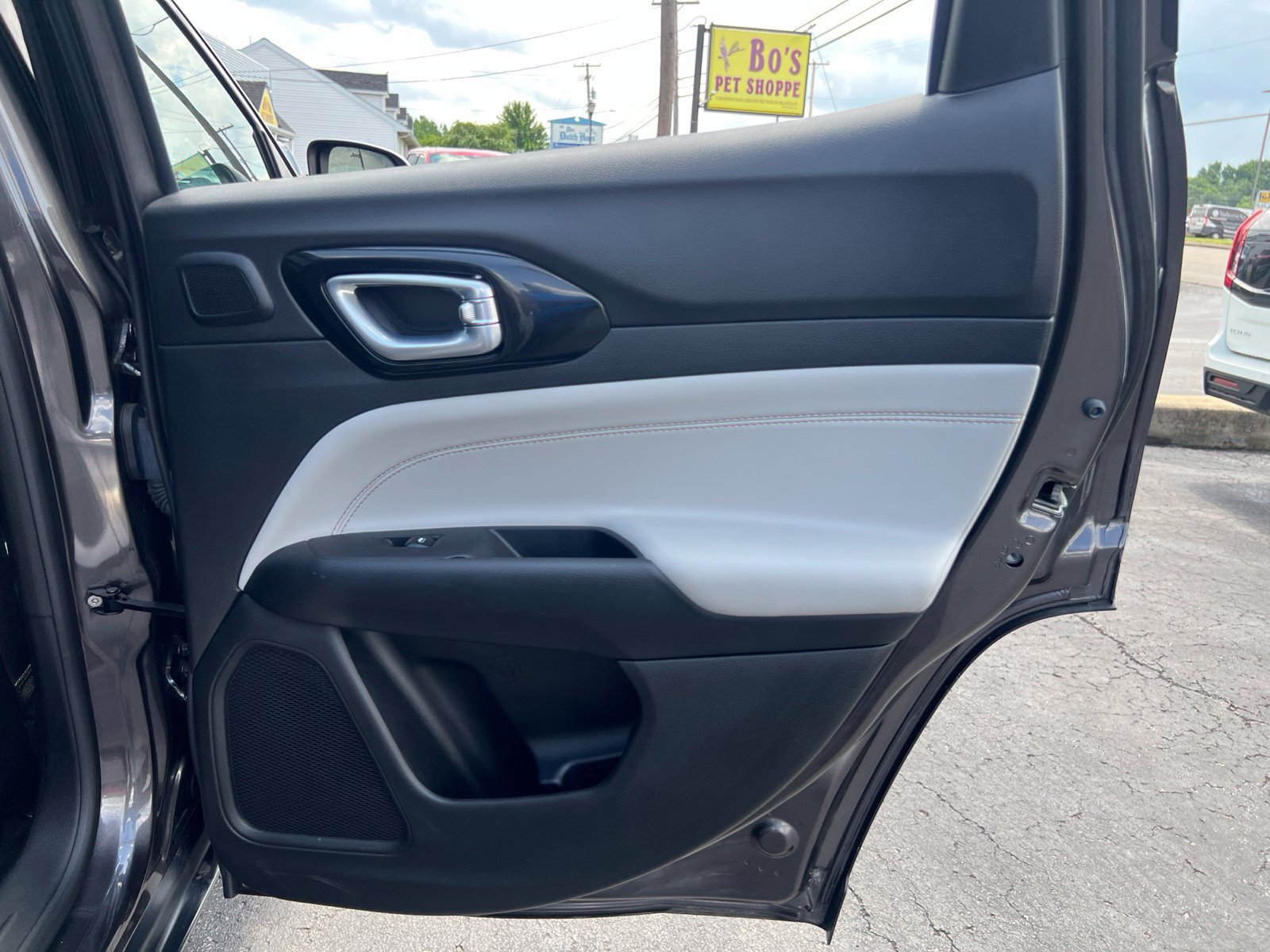 Used 2022 Jeep Compass Limited w/ Sun and Sound Group AWD/4WD image 47