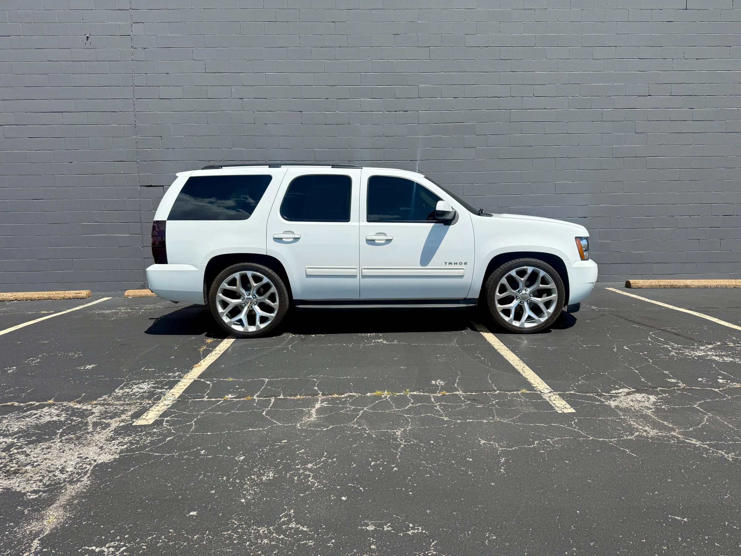Used 2010 Chevrolet Tahoe LT AWD/4WD image 11