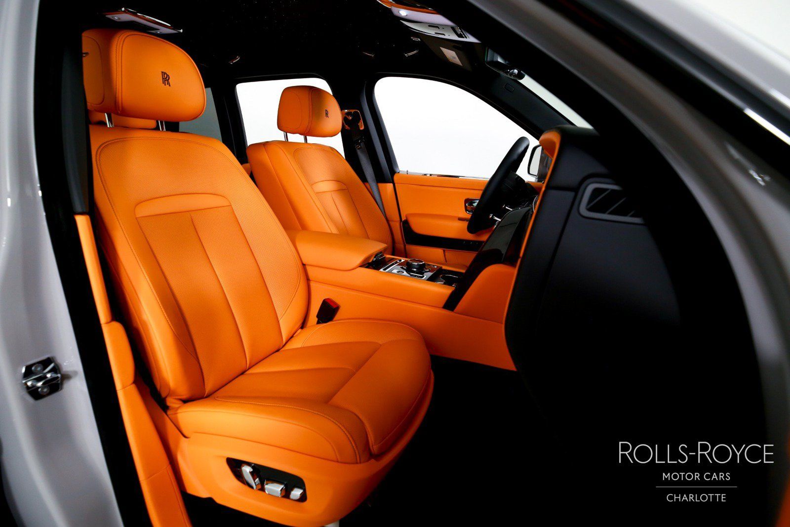 New 2027 Rolls-Royce Cullinan Black Badge AWD/4WD image 36
