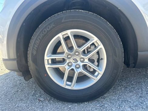 New 2026 Ford Explorer Active w/ Active Comfort Package RWD image 26