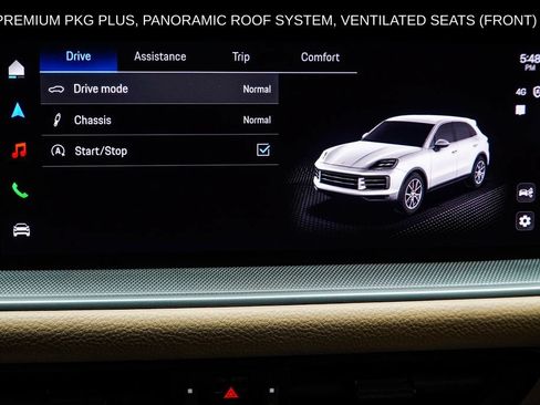 Used 2024 Porsche Cayenne AWD/4WD image 31