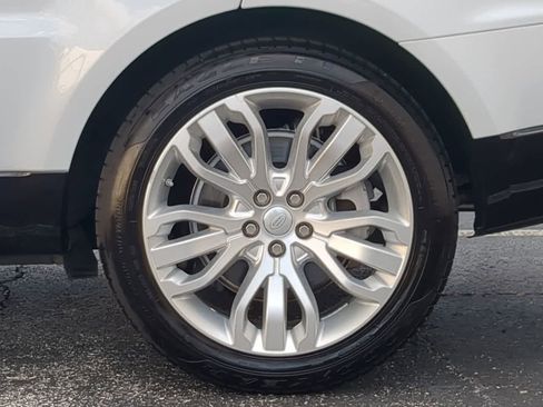 Used 2018 Land Rover Range Rover Sport HSE image 13