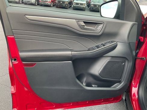 New 2026 Ford Escape Active w/ Cold Weather Package image 15