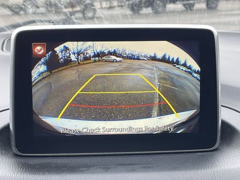 Used 2016 MAZDA MAZDA3 i Sport w/ Preferred Equipment Package image 24