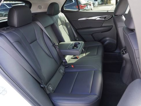 Certified 2025 Buick Envision Preferred image 9