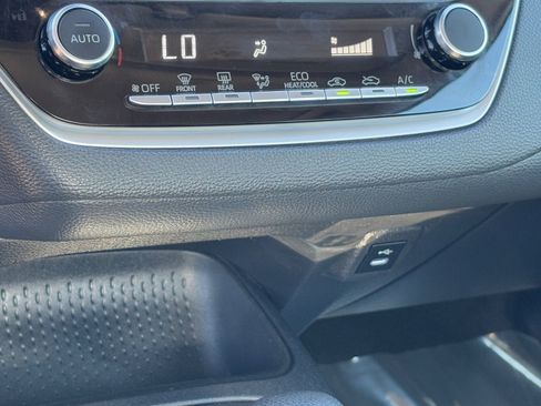 Certified 2023 Toyota Corolla LE image 29