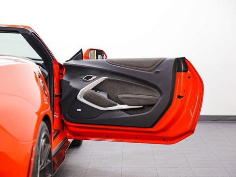 Used 2019 Chevrolet Camaro ZL1 image 19