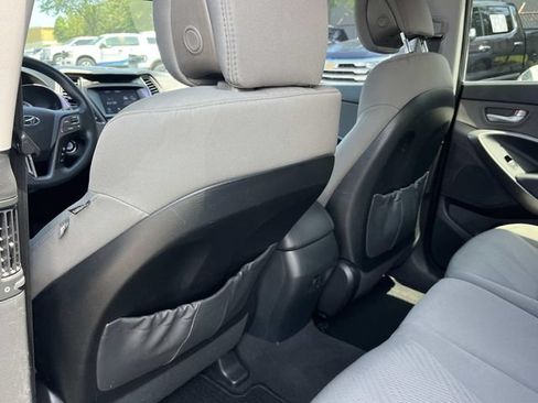 Used 2018 Hyundai Santa Fe Sport w/ 2.4L Value Package 02 FWD image 18