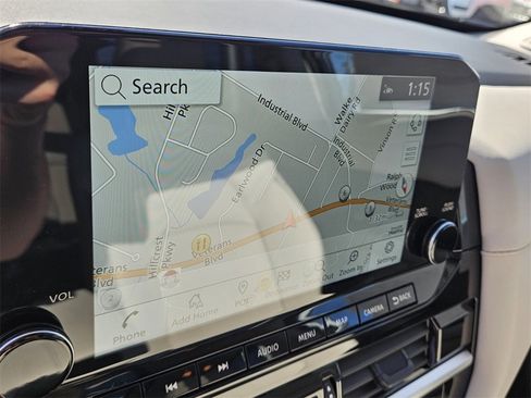 New 2025 Nissan Pathfinder SL w/ SL Premium Package image 22