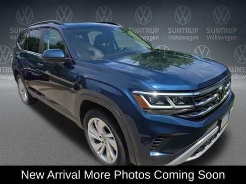 Used 2023 Volkswagen Atlas SE w/ Panoramic Sunroof Package AWD/4WD image 3
