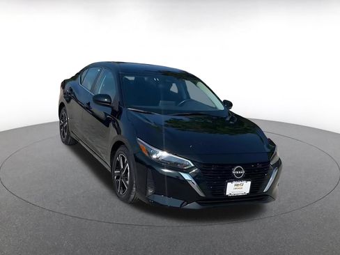 Used 2025 Nissan Sentra SV FWD image 3
