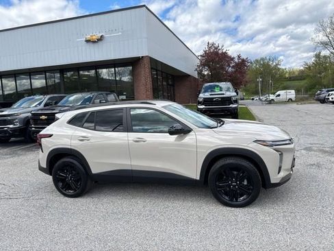 New 2026 Chevrolet Trax ACTIV FWD image 5