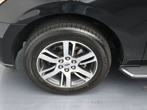 Used 2023 Ford Expedition Max Limited image 9