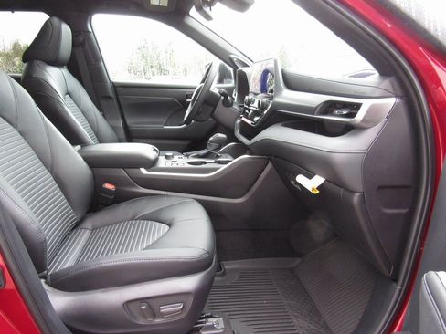 New 2026 Toyota Highlander XSE AWD/4WD image 19