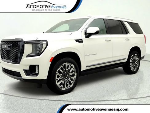 Used 2023 GMC Yukon Denali Ultimate AWD/4WD image 1