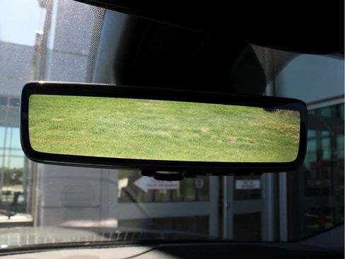 New 2025 Jeep Grand Cherokee Limited w/ Luxury Tech Group II image 24