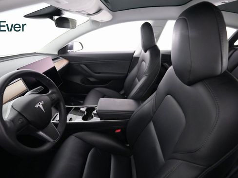 Used 2019 Tesla Model 3 Standard Range Plus image 7