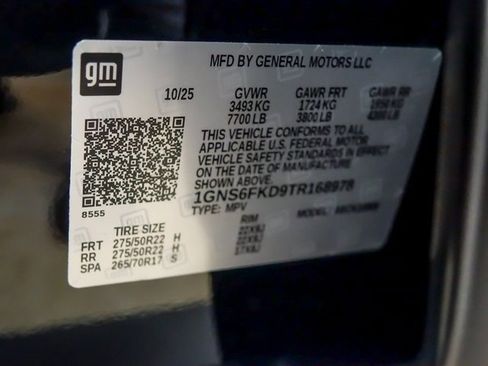 New 2026 Chevrolet Suburban Premier image 28