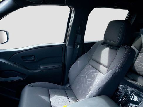 New 2026 Nissan Frontier SV w/ Tow Package image 23