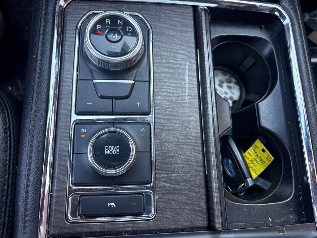 Used 2021 Ford Expedition Max Limited AWD/4WD image 16