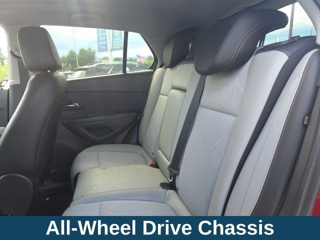 Used 2018 Chevrolet Trax LT w/ Driver Confidence Package AWD/4WD image 15
