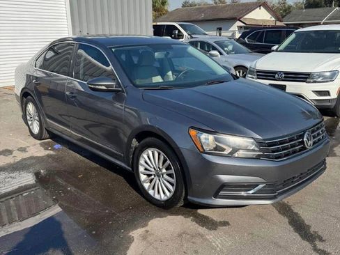 Used 2016 Volkswagen Passat 1.8T SE image 1