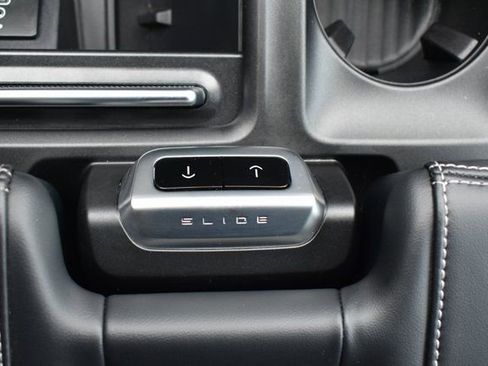 Used 2025 Ford Expedition Platinum w/ Stealth Performance Package image 30