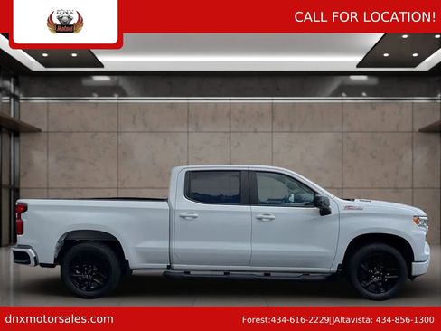 Used 2022 Chevrolet Silverado 1500 RST w/ Convenience Package II AWD/4WD image 11
