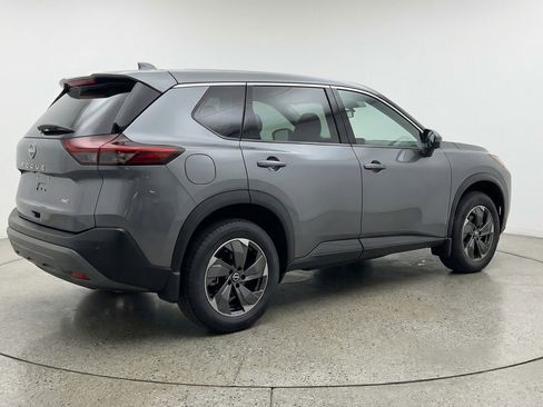 Used 2025 Nissan Rogue SV image 9