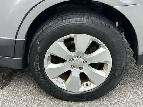Used 2010 Subaru Outback 2.5i Premium image 5