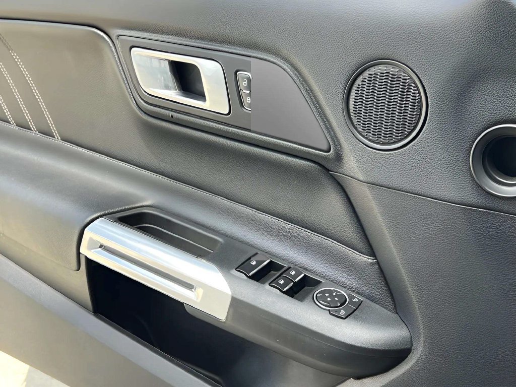 Used 2018 Ford Mustang Premium RWD image 19