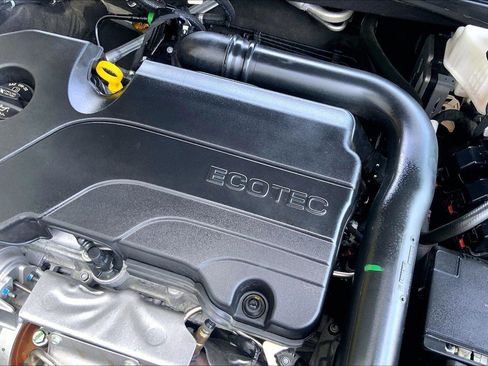 Used 2024 Chevrolet Malibu LT image 32