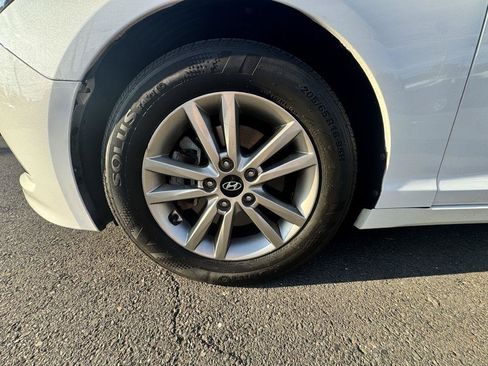 Used 2017 Hyundai Sonata SE FWD image 9