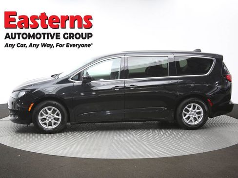 Used 2024 Chrysler Voyager LX FWD image 60