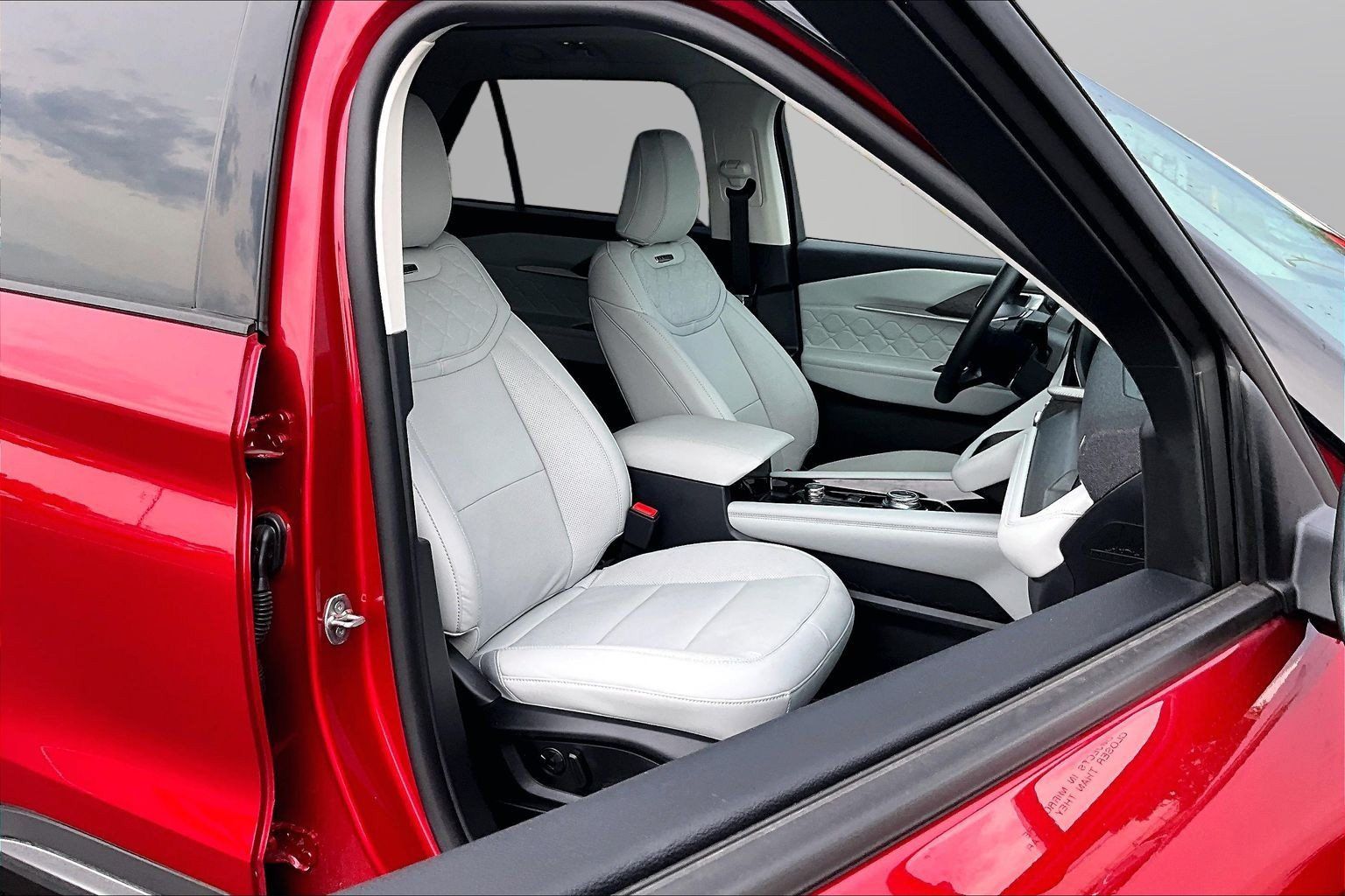 Used 2026 Ford Explorer Platinum w/ LUX Leather Package AWD/4WD image 7