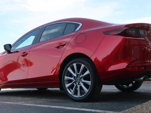 Used 2025 MAZDA MAZDA3 s FWD image 13